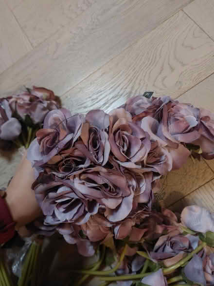 Photo of free Artificial bouquets 5 + loose bunch (Wrose BD2) #3