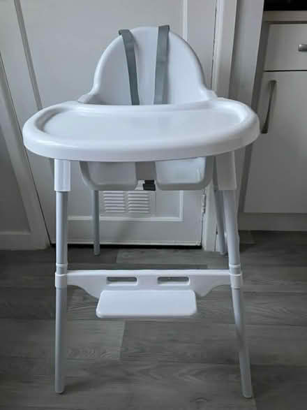 Photo of free High chair (S35 3gu) #3