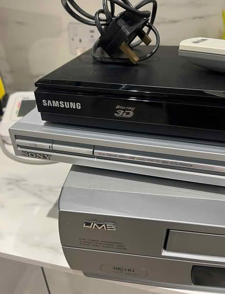 Photo of free 2 CD players & 1 video player (Caterham CR3) #2