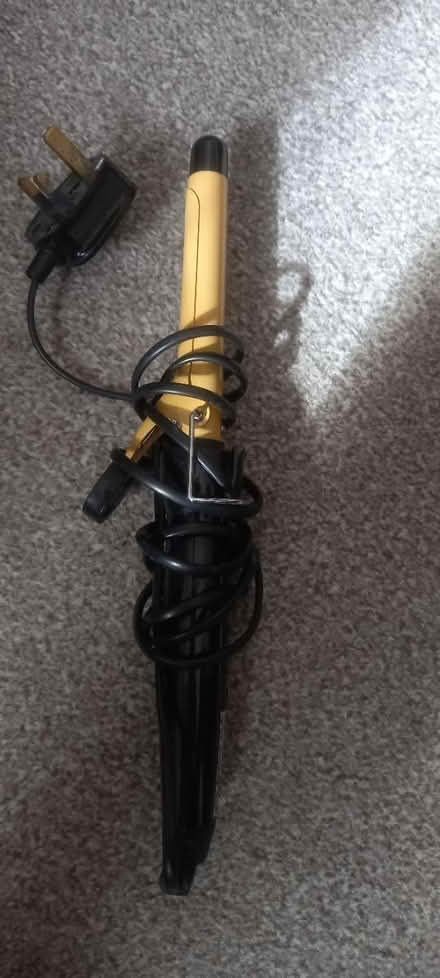 Photo of free Curling iron? (Costhorpe S81) #1
