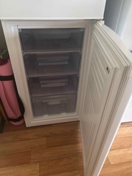 Photo of free Swan Freestanding Fridge Freezer (Edgware, HA8) #3
