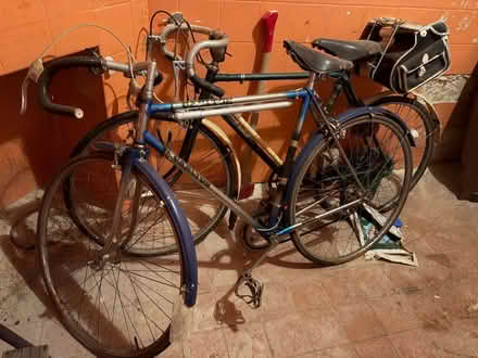 Photo of free Vintage adult touring cycles (Finchampstead RG40) #1