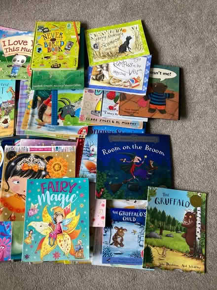 Photo of free Children’s Books Ages 3-7 Years (CT15) #3