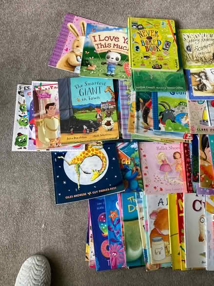 Photo of free Children’s Books Ages 3-7 Years (CT15) #2
