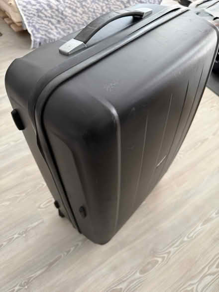 Photo of free Samsonite suitcase missing wheel (Upton Gardens) #3