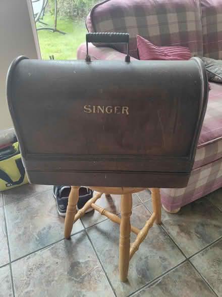 Photo of free Singer Sowing Machine (Swords) #1
