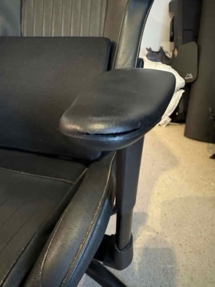 Photo of free Gaming style computer chair (High Wycombe. HP13) #3