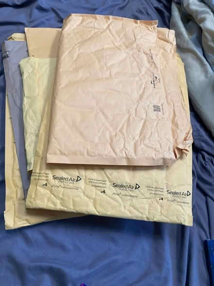 Photo of Bubble/padded mailers (used) (Ravenna) #1