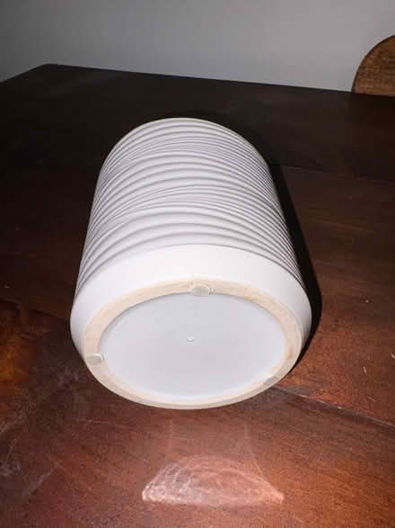 Photo of free White Stoneware Vase (Capitol Hill, Duncan St NE) #3