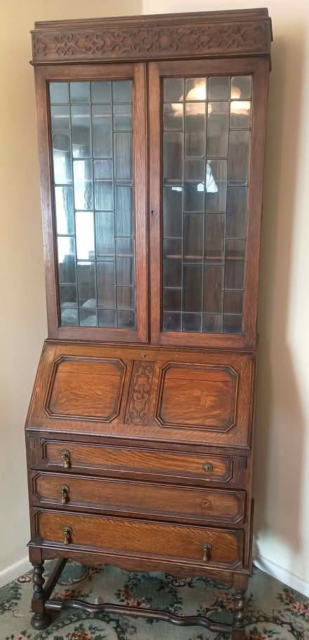 Photo of free Bureau/dresser (Caversham RG4) #1