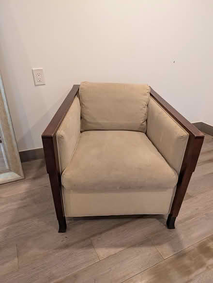 Photo of free Designer arm chair (Menlo Park / Stanford) #3