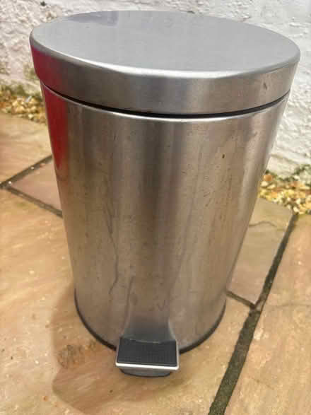 Photo of free Stainless steel pedal bin (Hillcliffe WA4) #1