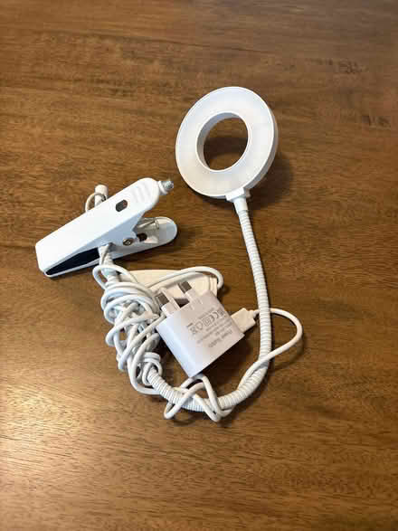 Photo of free Light for growing indoor plants (Surbiton KT5) #1