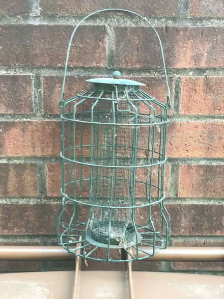 Photo of free Hanging Bird Feeder (Wood Farm OX3) #1