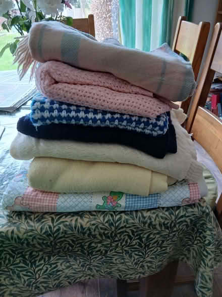 Photo of free Cot and pram bedding -cotton sheets, blankets (Knebworth SG3) #1