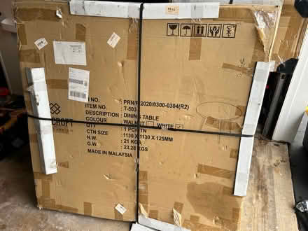 Photo of free Kitchen Table (Yorktown) #3