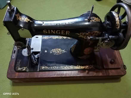 Photo of free Antique Singer Sewing Machine (Belfast BT6) #2