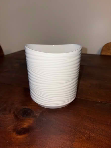 Photo of free White Stoneware Vase (Capitol Hill, Duncan St NE) #1
