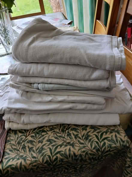 Photo of free Cot and pram bedding -cotton sheets, blankets (Knebworth SG3) #2