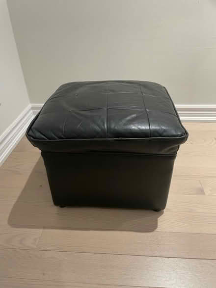 Photo of free Leather ottoman (Kennedy/16th in Markham) #1