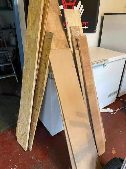 Photo of free Off cuts chipboard MDF (Dutton PR3) #1