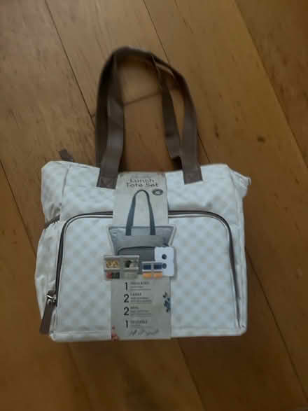 Photo of free Brand new lunch/picnic tote (OX14) #1