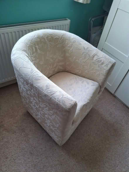 Photo of free Cream Tub Chair (Cotteridge B30) #1