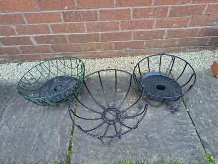 Photo of free 3 hanging baskets (Backwell BS48) #1