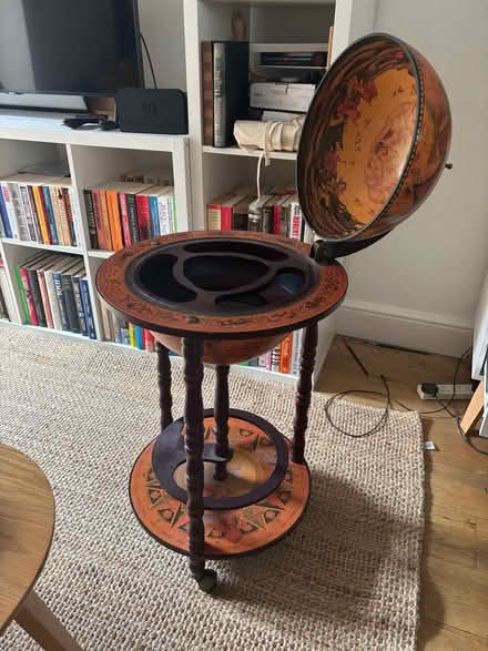 Photo of free Drinks globe (Clerkenwell EC1V) #3