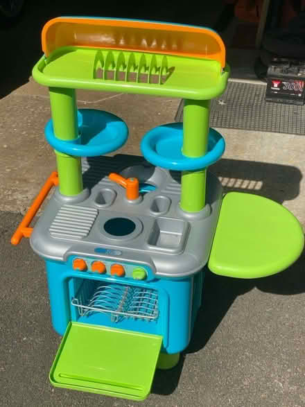 Photo of free Toy kitchen (Chineham RG24) #2