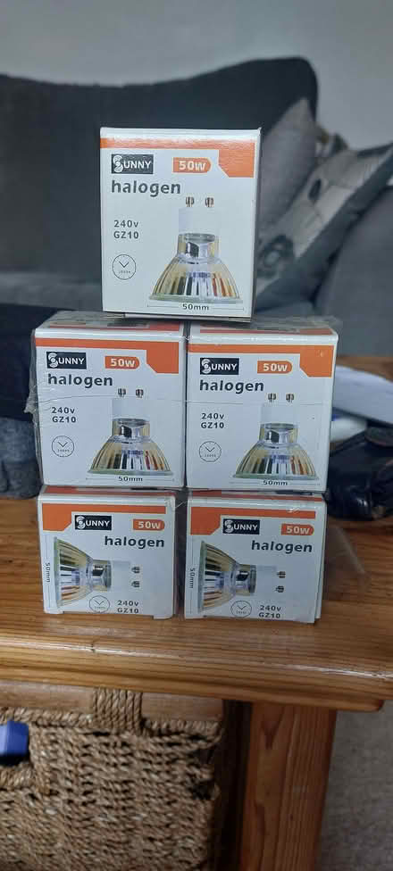 Photo of free Halogen light bulbs (Chinley SK23) #1