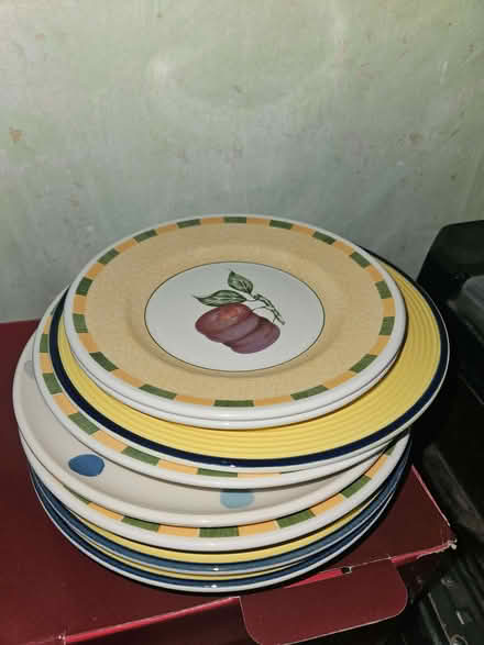 Photo of free Plates & bowls (Southsea PO5) #2