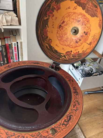 Photo of free Drinks globe (Clerkenwell EC1V) #1