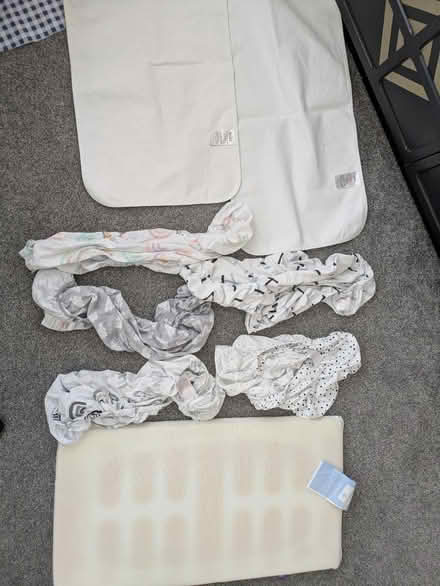 Photo of free Snuz pod - mattress, bedding (TW1) #1