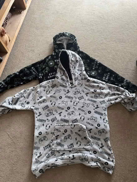 Photo of free 2 kids fleece oversized hoodie (Wickford SS11) #1