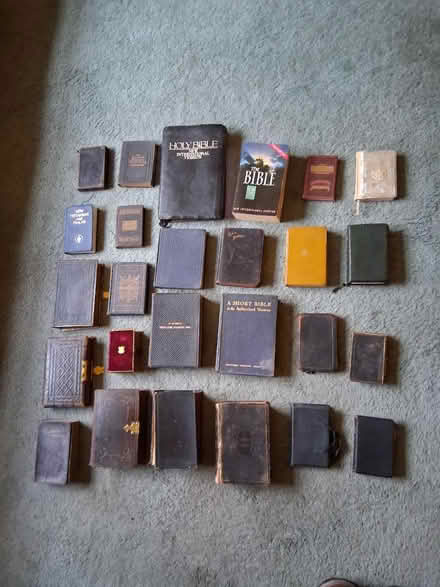 Photo of free Bibles (Long Eaton .) #3