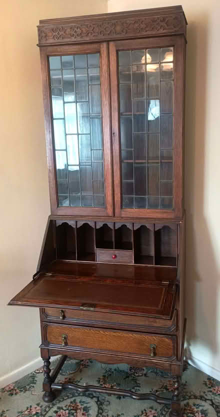 Photo of free Bureau/dresser (Caversham RG4) #2