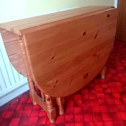 Photo of free Kitchen/dining table with leaves (Caversham RG4) #1