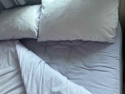 Photo of free Purple double bedding set (Barkham RG41) #1