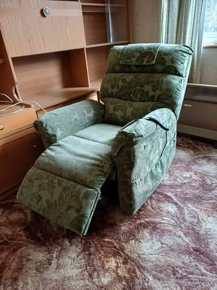 Photo of free Green electric riser and recliner chair (Shirley Warren SO16) #2