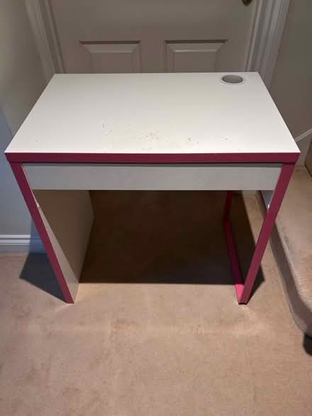 Photo of free Children’s Desk / Dressing Table (Bristol BS4) #1