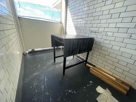 Photo of free Drop leaf table (Hammersmith W6) #1