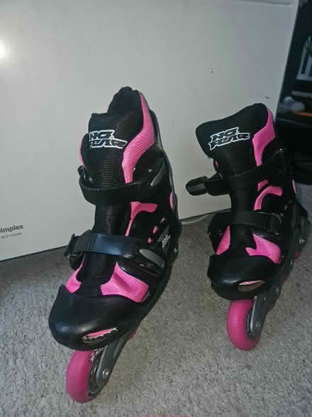 Photo of free Rollerskating &protectors (RH12) #3