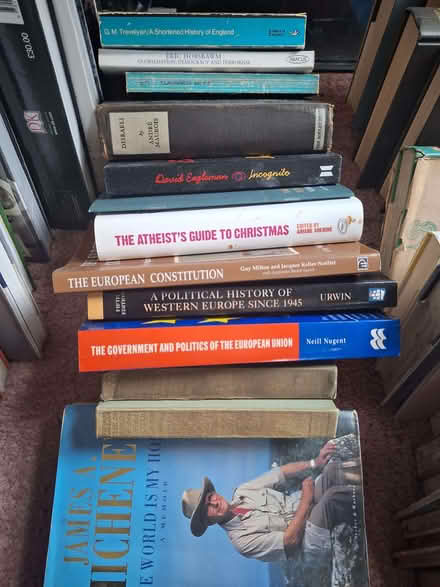 Photo of free Books (Brentford Gate TW8) #1