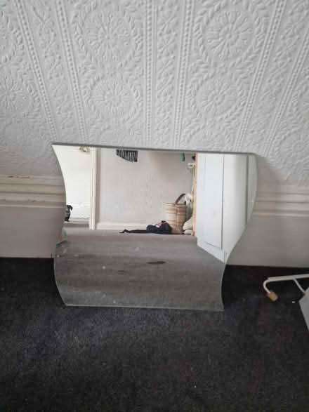 Photo of free 3x mirrors ikea (TW10) #1