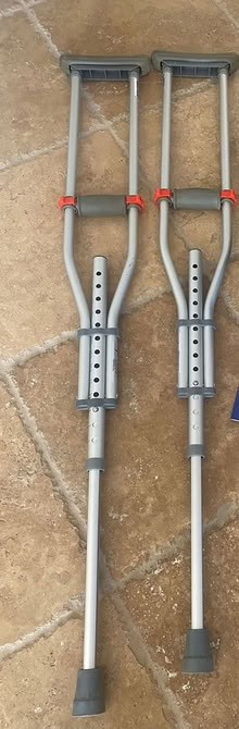 Photo of free adjustable crutches (Morgan Hill) #1