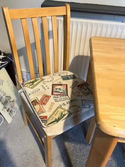 Photo of free Pine dining table (Waddon) #3