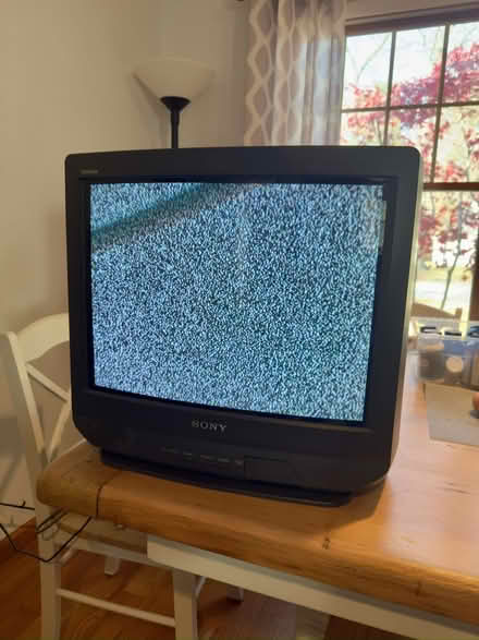 Photo of working crt tv (fairlawn/anacostia) #1