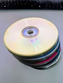Photo of free 50 old CDs/DVDs (Springfield SY2) #1