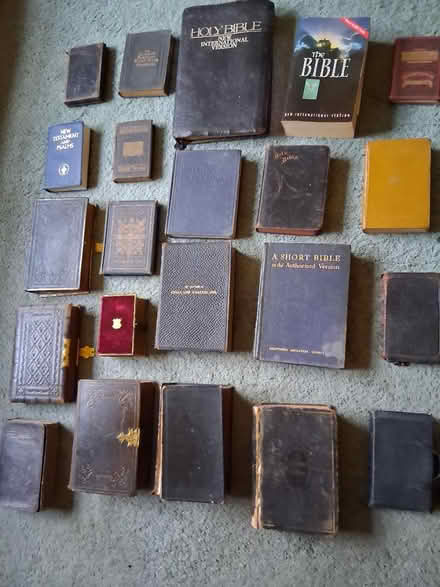 Photo of free Bibles (Long Eaton .) #1